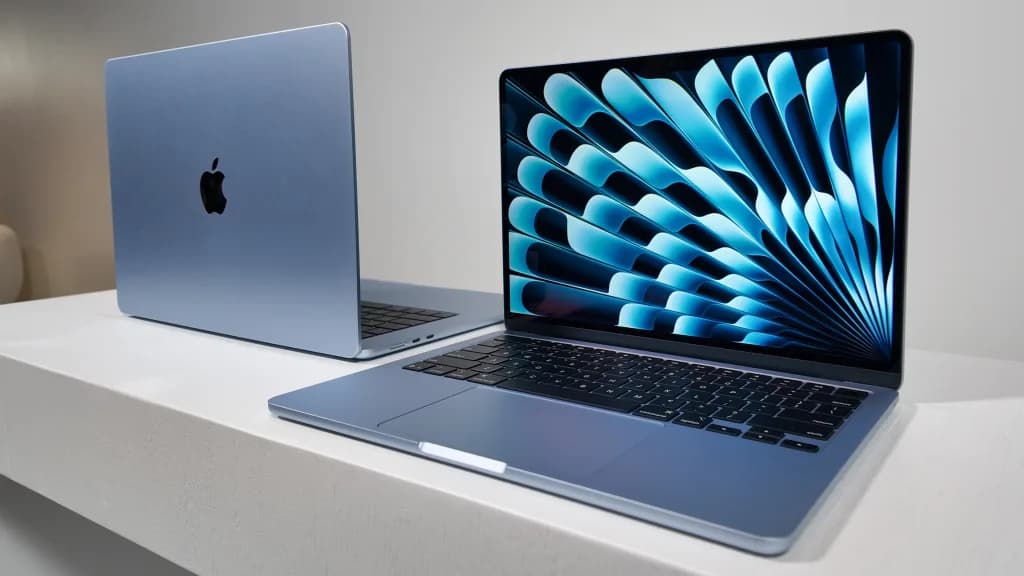 Apple Low-Cost MacBook With iPhone Chip, New Colors Expected March 2026