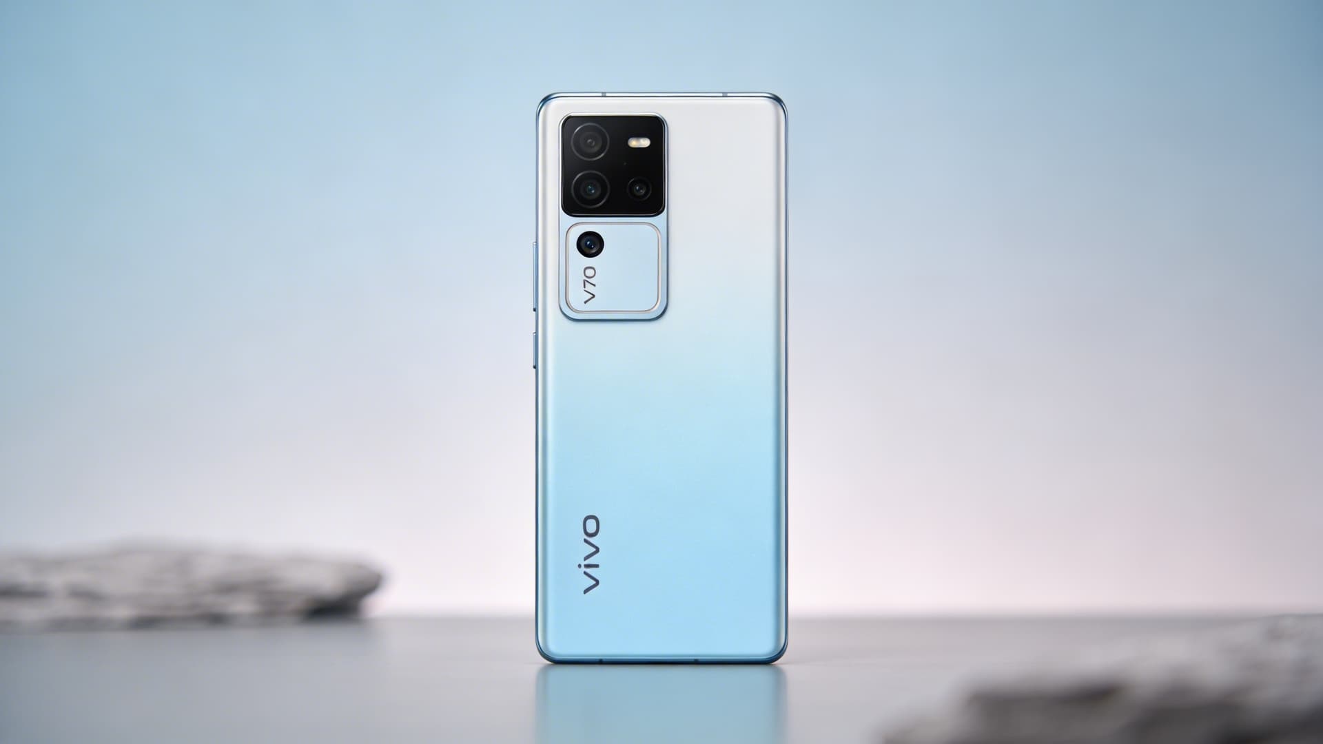 Vivo V70 Modern Design With Familiar Dimensity 6300 and 5000mAh Battery