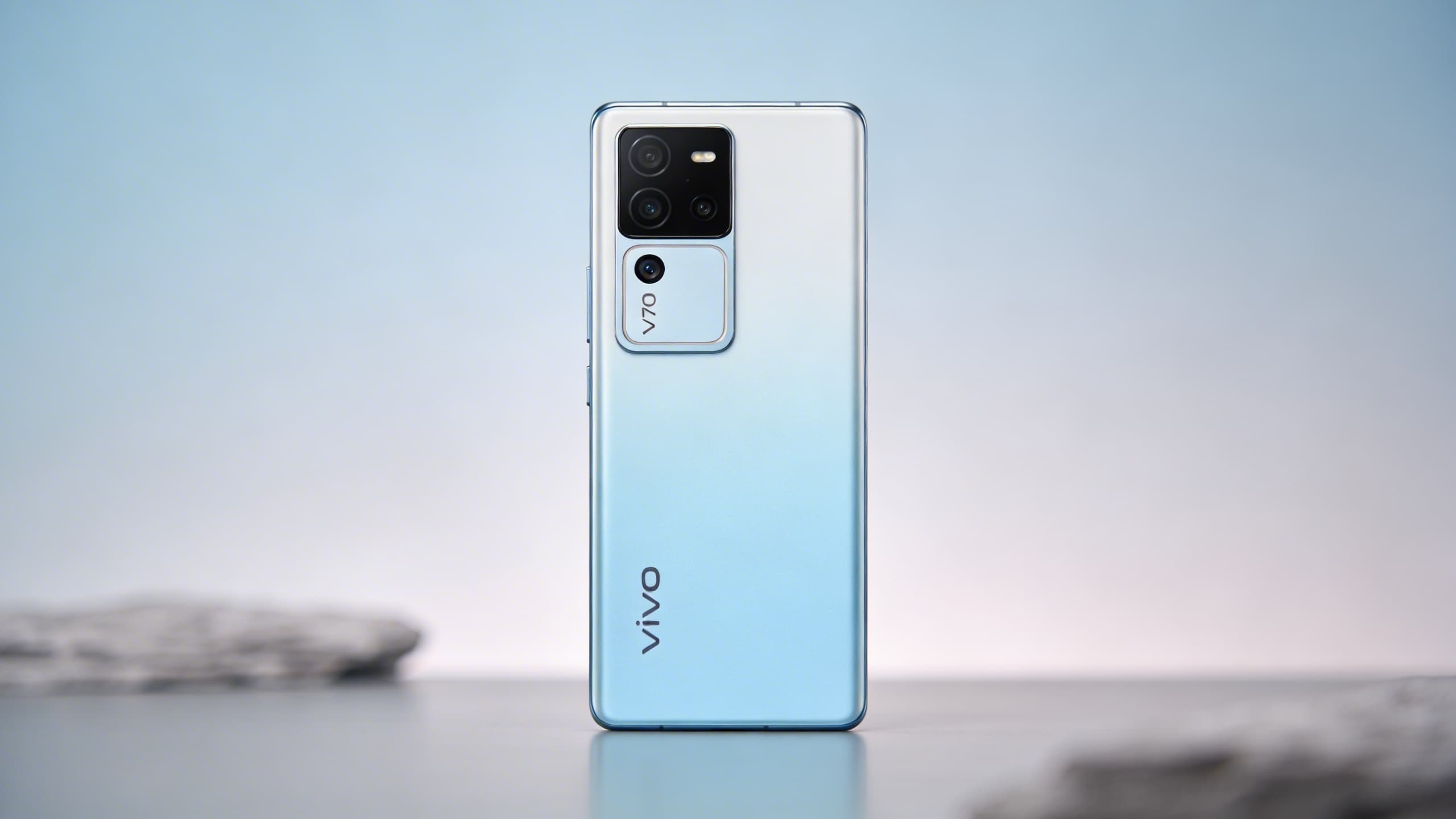 Vivo V70 Modern Design With Familiar Dimensity 6300 and 5000mAh Battery